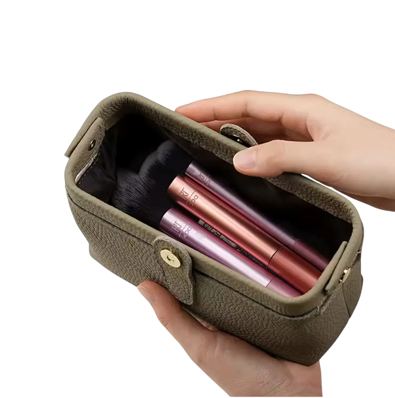 Monogram Make-up Pouch Elixir Beauty